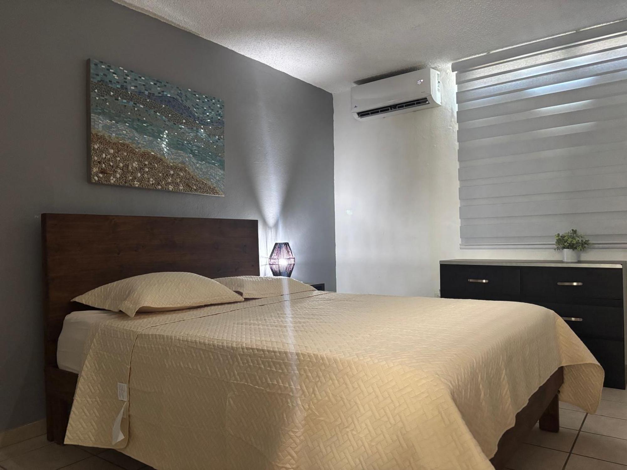 Private Apartment Near Sju Solar Battery Carolina Exterior foto